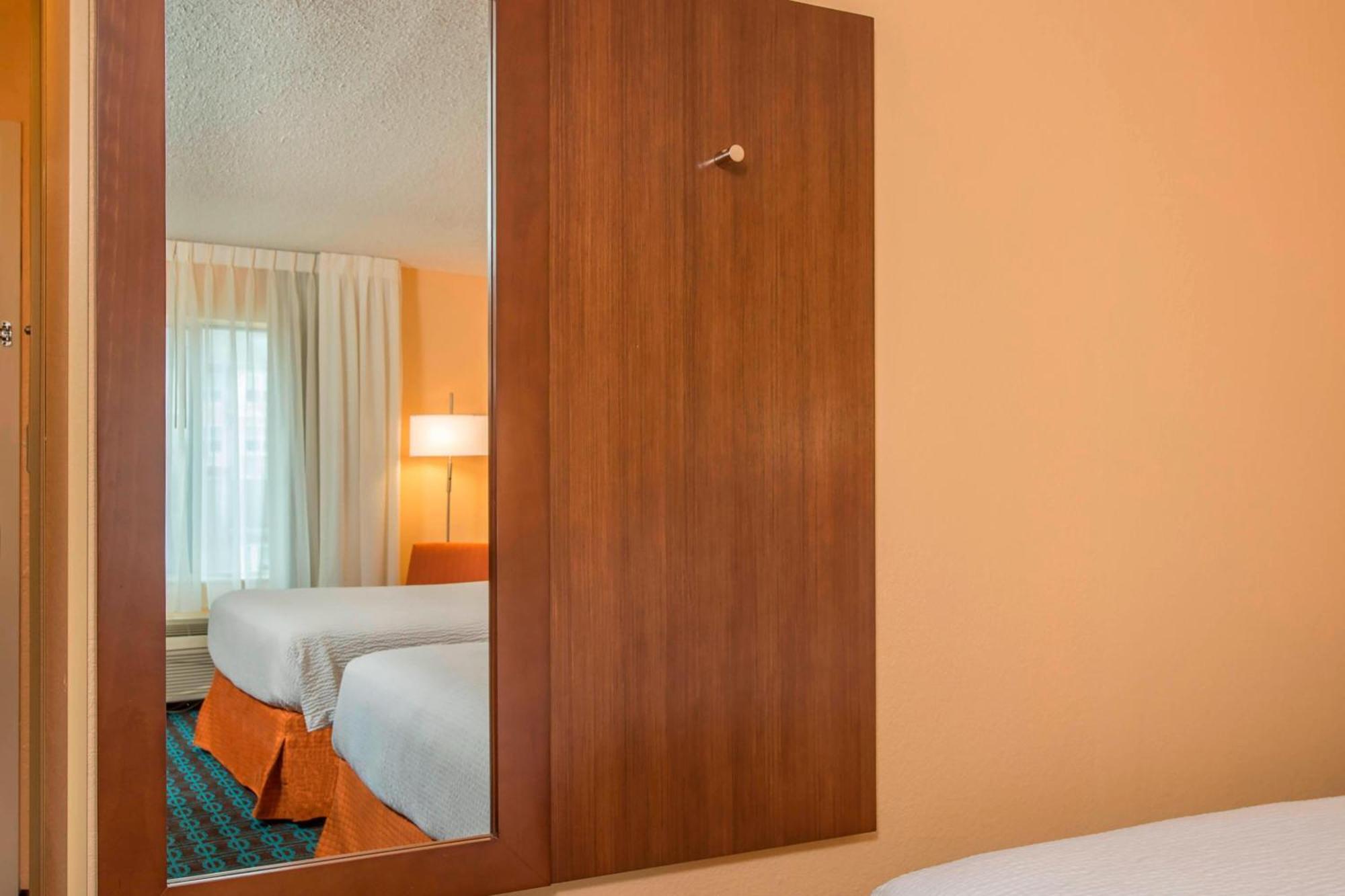 Fairfield Inn & Suites By Marriott Frederick Luaran gambar