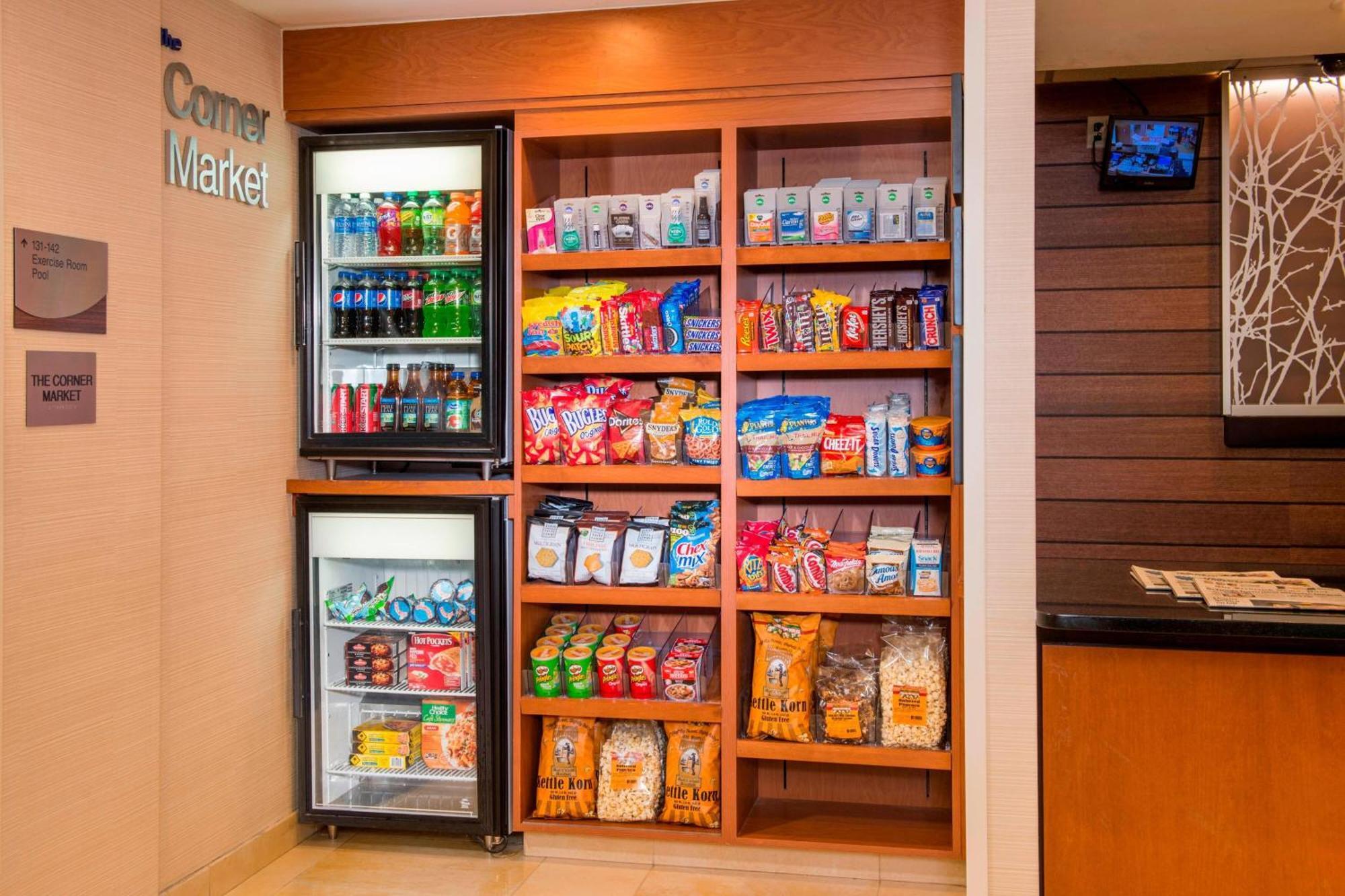 Fairfield Inn & Suites By Marriott Frederick Luaran gambar