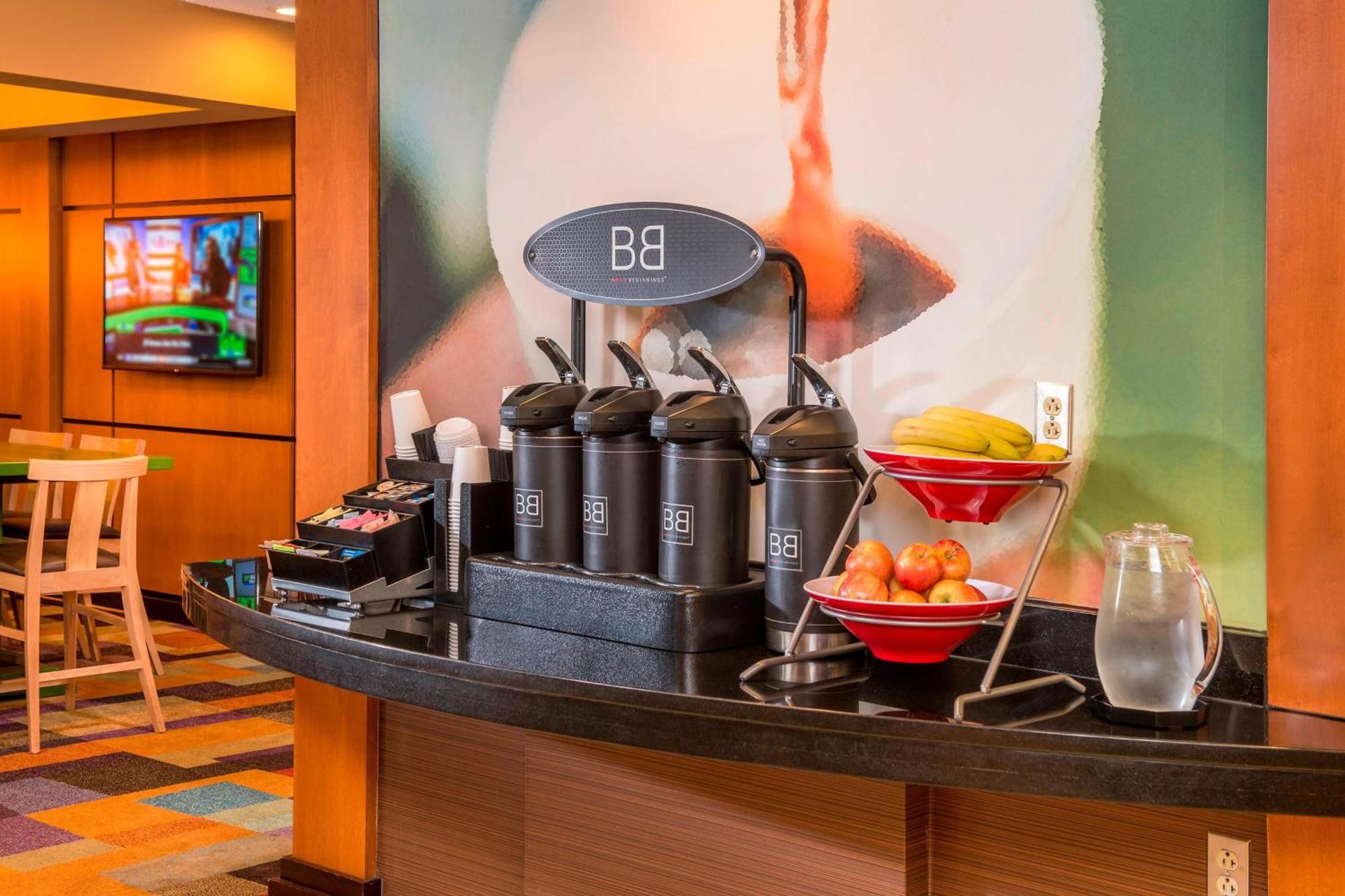 Fairfield Inn & Suites By Marriott Frederick Luaran gambar
