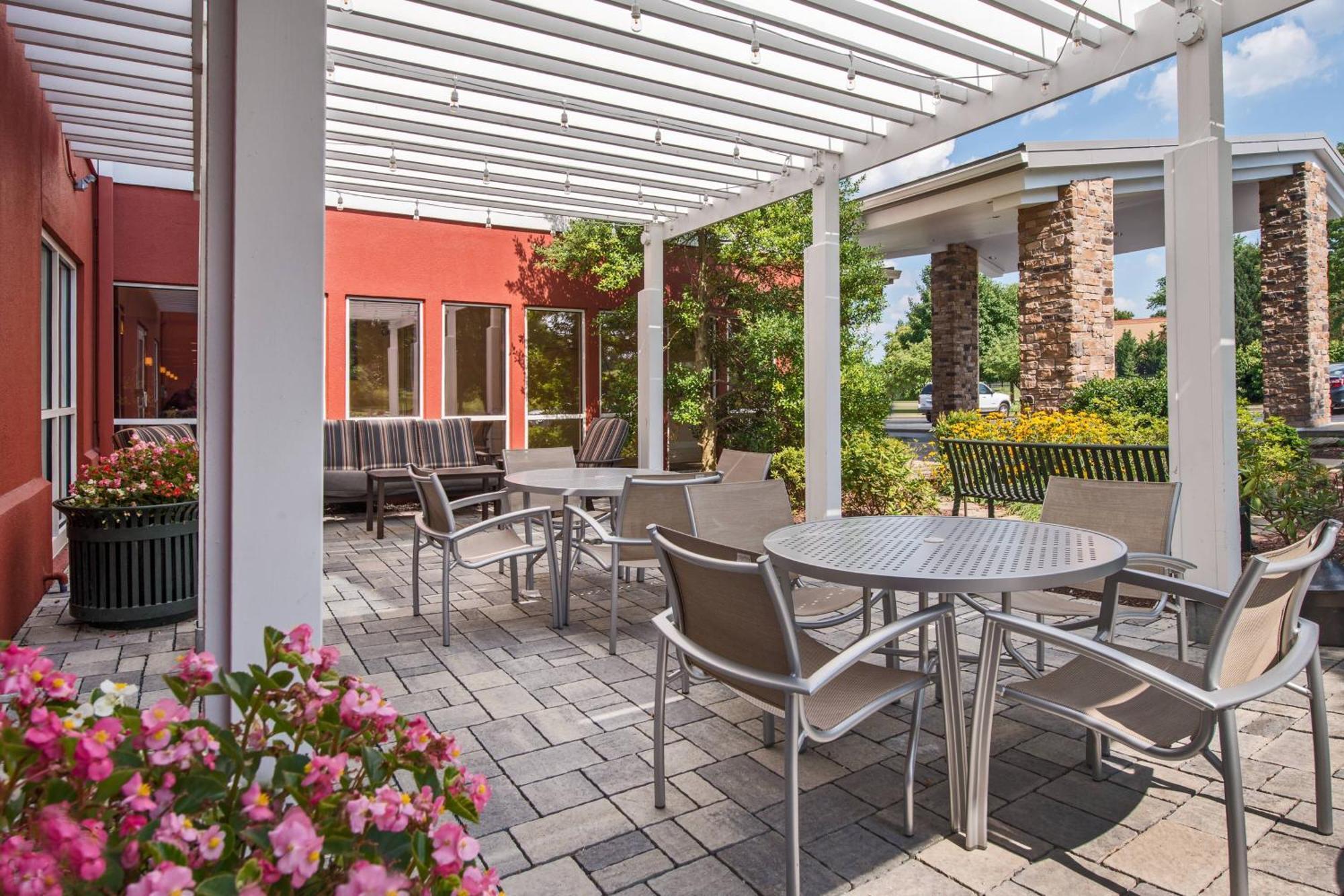 Fairfield Inn & Suites By Marriott Frederick Luaran gambar