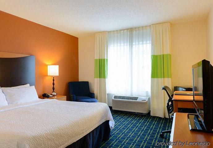 Fairfield Inn & Suites By Marriott Frederick Luaran gambar