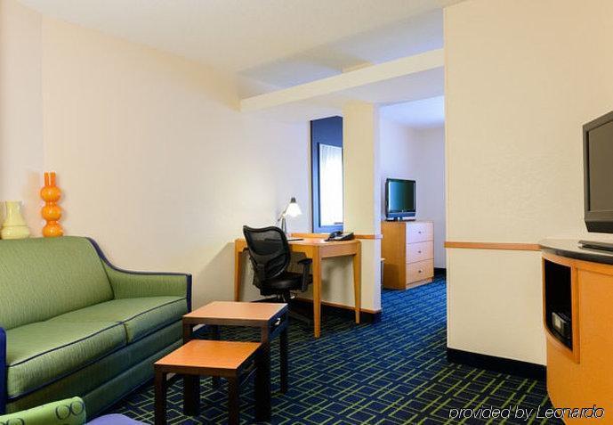 Fairfield Inn & Suites By Marriott Frederick Luaran gambar