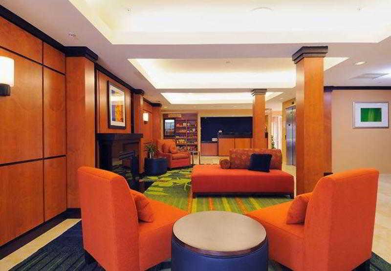Fairfield Inn & Suites By Marriott Frederick Dalaman gambar