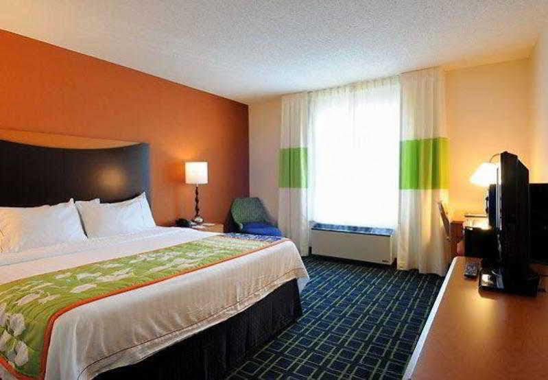 Fairfield Inn & Suites By Marriott Frederick Luaran gambar