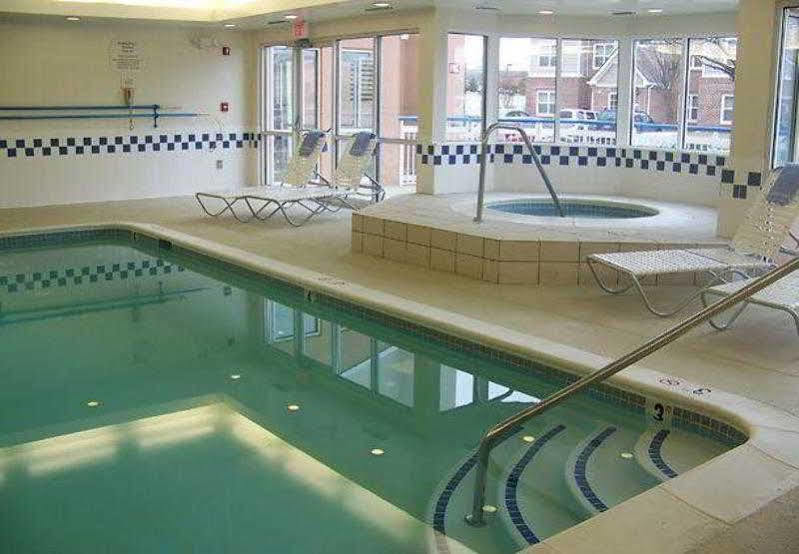 Fairfield Inn & Suites By Marriott Frederick Luaran gambar